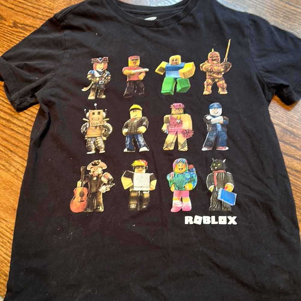 Boys Roblox Old Navy t-shirt L (10-12)